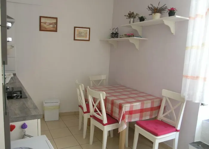 Апартаменти Hvar